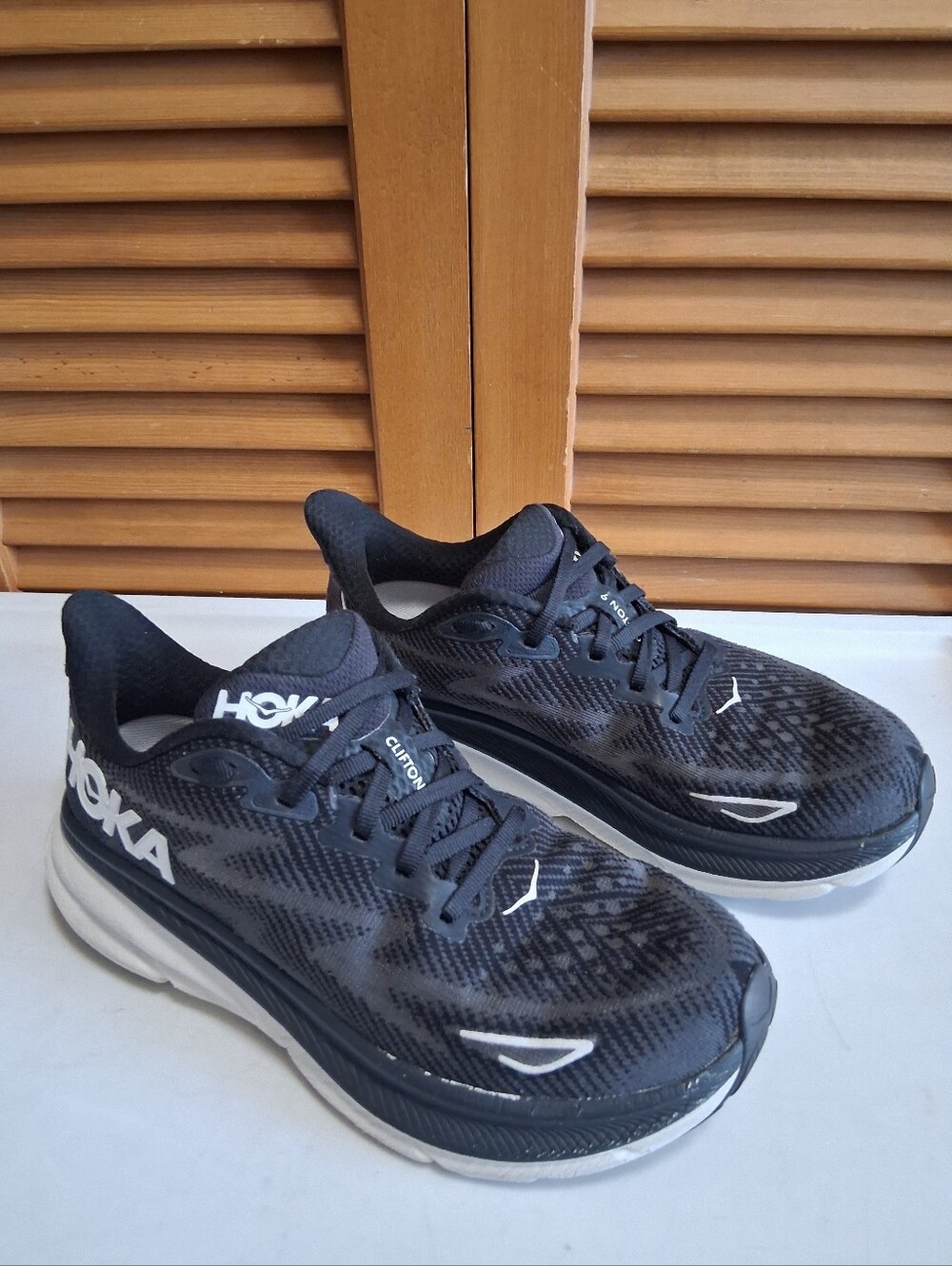 Hoka Clifton 9 Black White Women's Running Shoe * Size: 6.5B - Picture 4 of 8